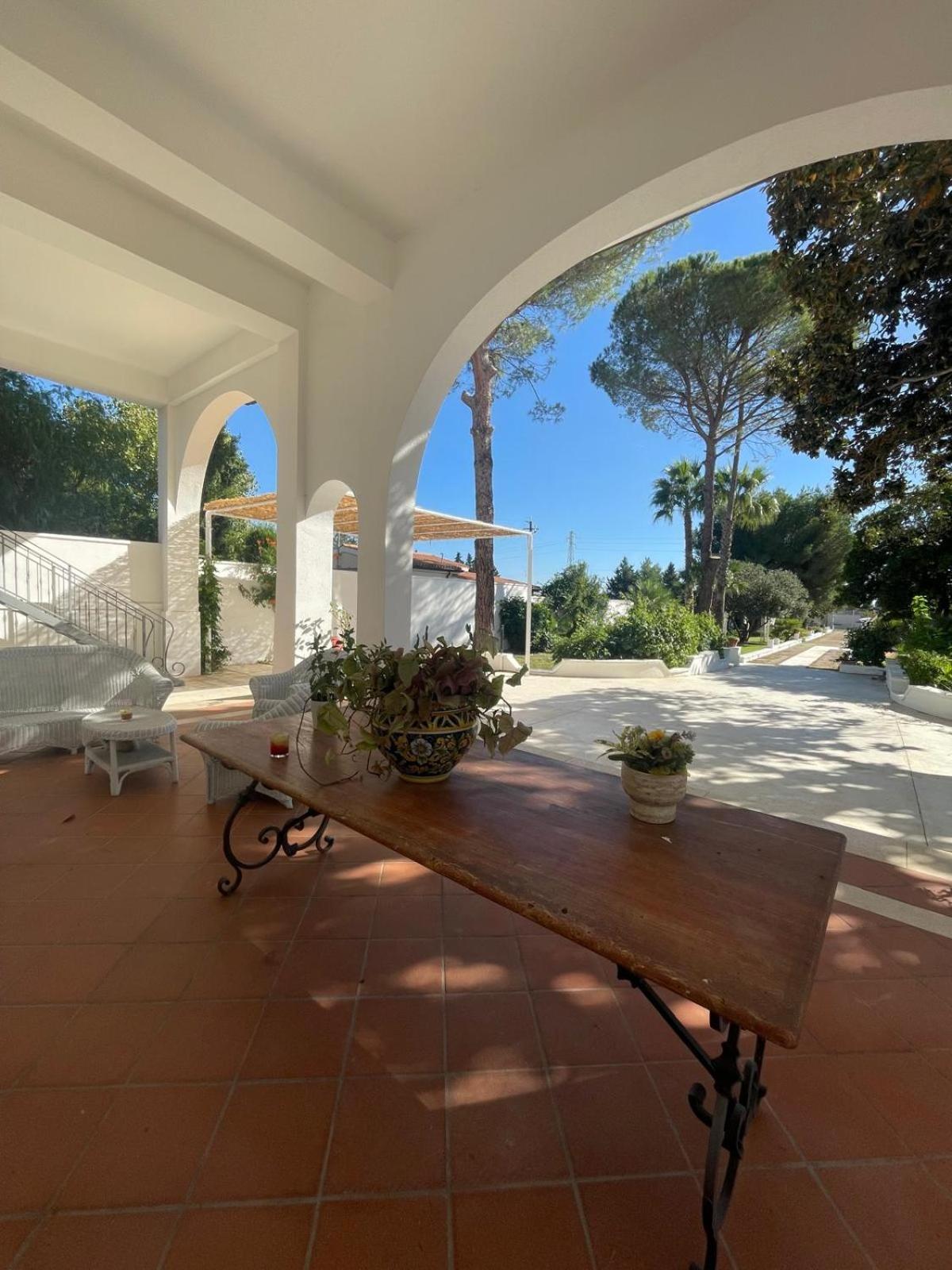 Villa Clori ซาลิเช ซาเลนติโน ภายนอก รูปภาพ